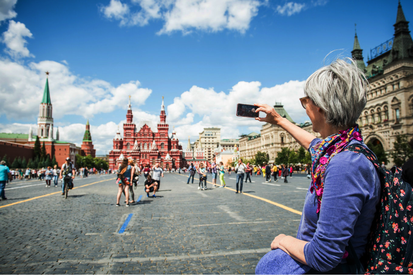 Туристы в Москве